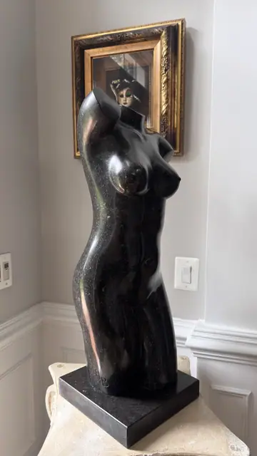 Black Marble Female Torso Sculpture with Raised Arm - detail
