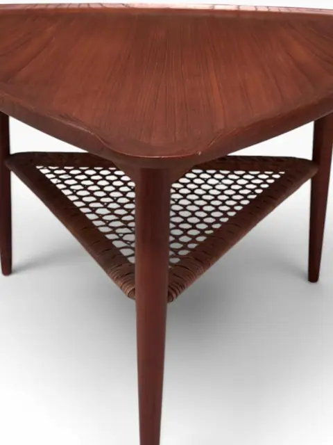 Danish Teak 'Guitar Pick' Triangular Side Table with Cane Shelf, in the Manner of Poul Jensen for Selig - detail