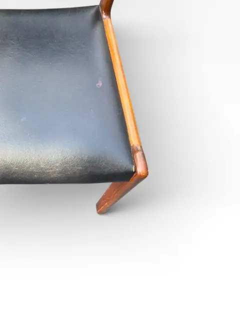 Danish Teak Side Chair with Black Leather in the Style of Kai Kristiansen - detail