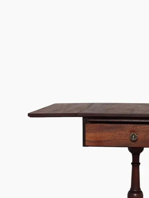 Federal-Style Mahogany Drop-Leaf Pembroke Table - detail