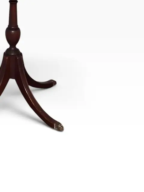 Federal-Style Mahogany Drop-Leaf Pembroke Table - detail