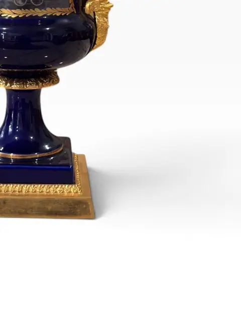 French Sèvres-Style Cobalt Blue Porcelain Pedestal Urn with Classical Painted Panel - detail