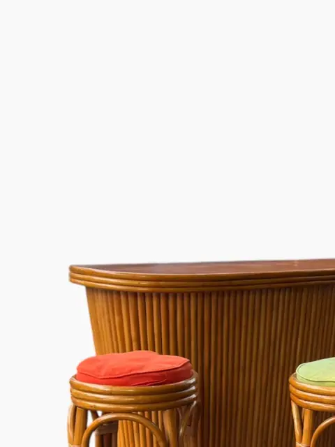 Italian Bamboo Cocktail Bar with Four Matching Stools - detail