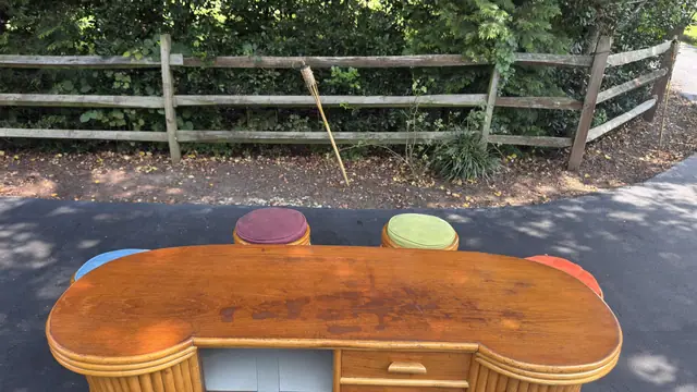 Italian Bamboo Cocktail Bar with Four Matching Stools - detail