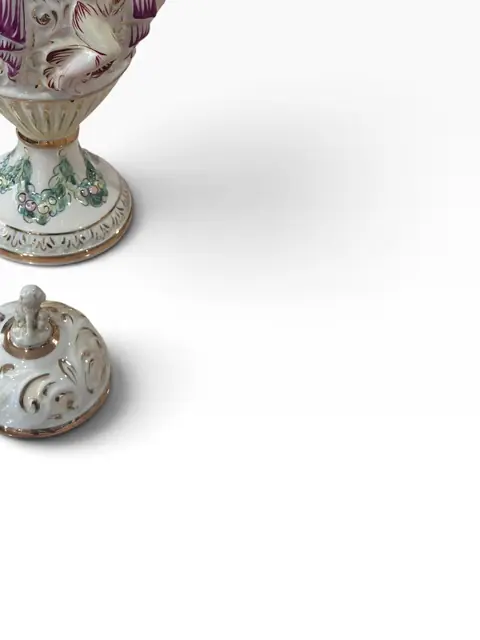 Italian Capodimonte-Style Porcelain Lidded Urn with Figural Relief Decoration - detail