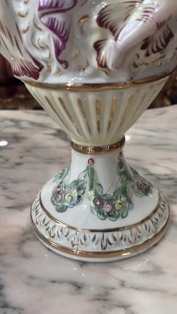 Italian Capodimonte-Style Porcelain Lidded Urn with Figural Relief Decoration - detail