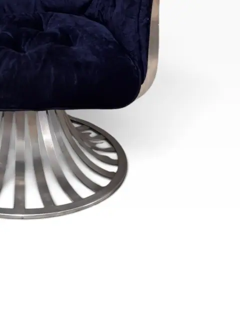 Italian Chrome and Velvet Swivel Lounge Chair in the Style of Gastone Rinaldi - detail