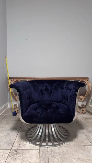Italian Chrome and Velvet Swivel Lounge Chair in the Style of Gastone Rinaldi - detail