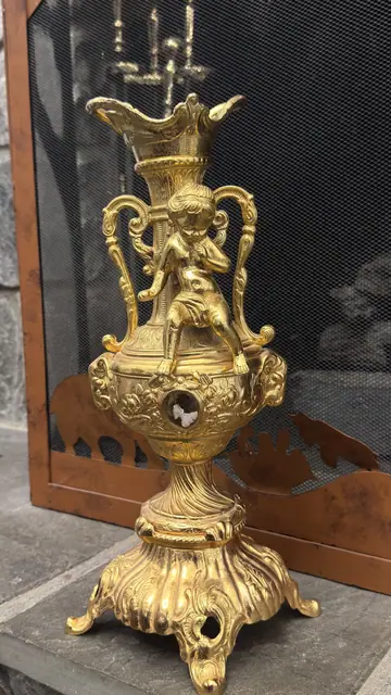 Italian-Style Gilt Bronze Urn with Putto Handles, 19th-Century Taste - detail