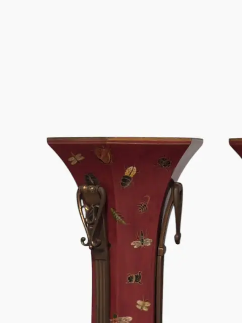 Pair of French Chinoiserie-Style Jardinières on Gilt-Bronze Stands - detail