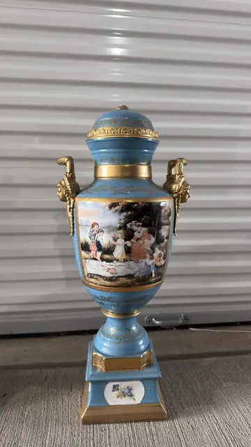 Pair of French Sèvres-Style Bleu Céleste Porcelain Lidded Urns with Hand-Painted Genre Scenes - detail
