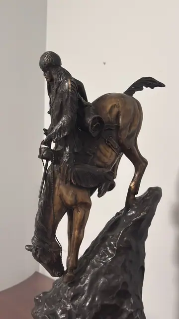 'The Mountain Man' Bronze Sculpture After Frederic Remington - detail