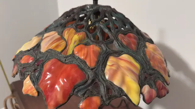 Tiffany-Style Autumn Leaves Stained-Glass Table Lamp - detail