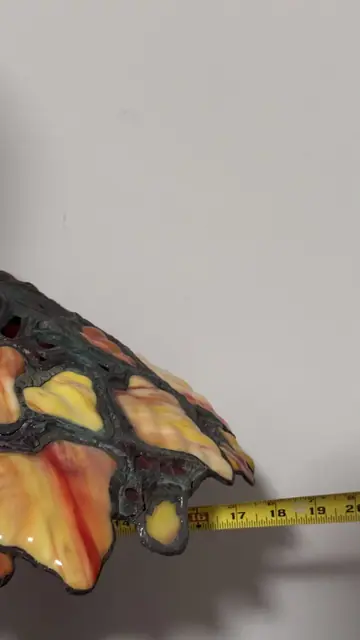 Tiffany-Style Autumn Leaves Stained-Glass Table Lamp - detail