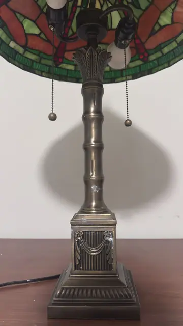 Tiffany-Style Dragonfly Stained Glass Table Lamp - detail