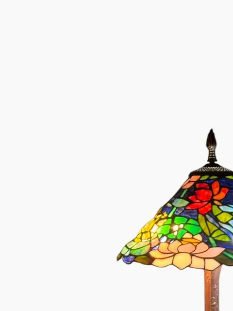 Tiffany-Style Floral Cone Table Lamp with Tree-Trunk Base - detail