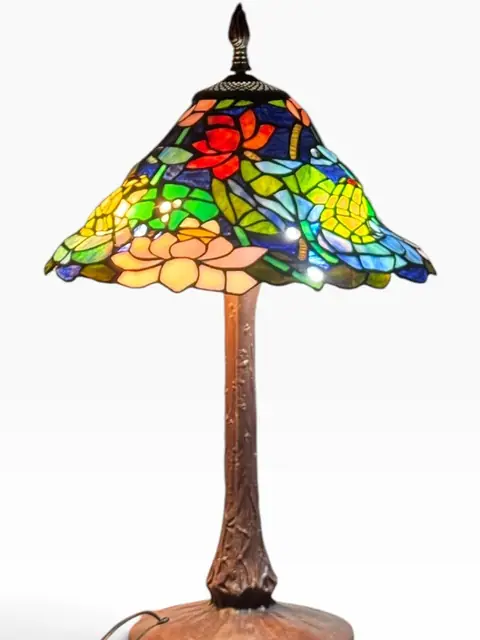 Tiffany-Style Floral Cone Table Lamp with Tree-Trunk Base - detail