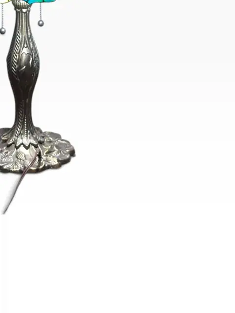Tiffany-Style Floral Dome Table Lamp - detail