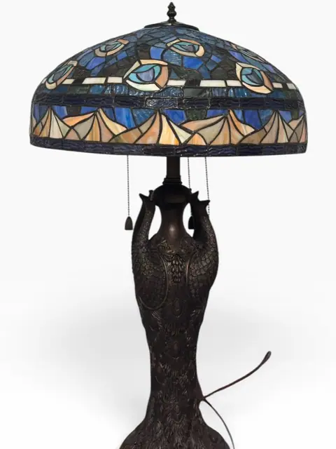 Tiffany-Style Peacock Feather Stained Glass Table Lamp - detail