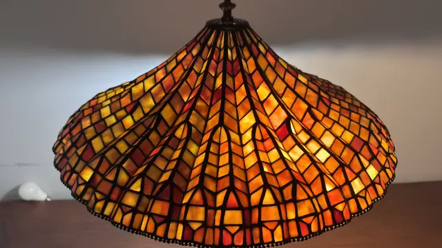 Tiffany-Style Spider Web Table Lamp with Amber Cone Shade - detail