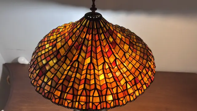Tiffany-Style Spider Web Table Lamp with Amber Cone Shade - detail