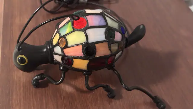 Tiffany-Style Stained Glass Beetle Accent Lamp - detail