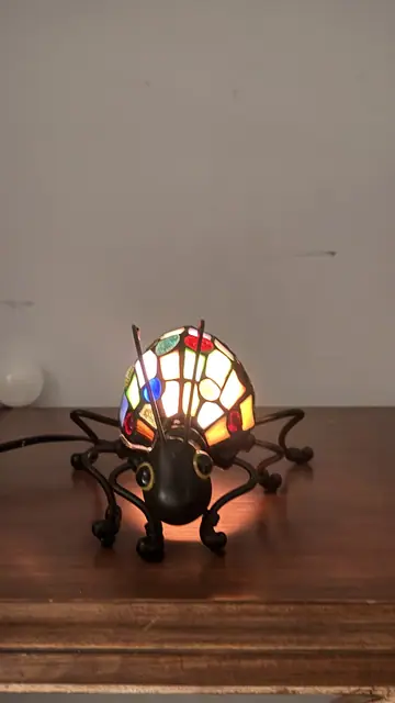 Tiffany-Style Stained Glass Beetle Accent Lamp - detail