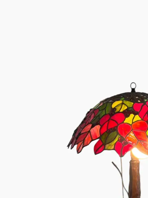 Tiffany-Style Stained-Glass Table Lamp with Crimson Floral Shade - detail