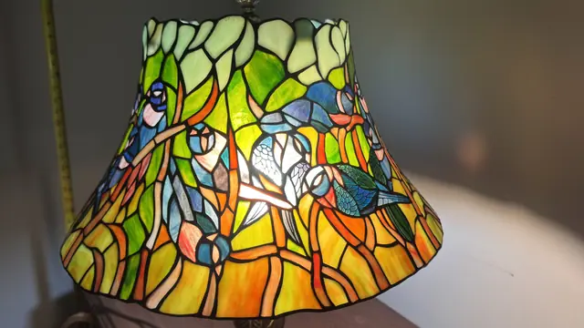 Tiffany-Style Stained-Glass Table Lamp with Swallows - detail