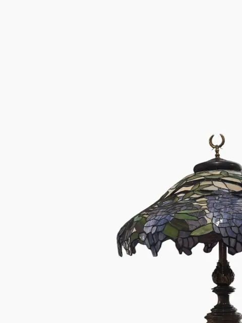 Tiffany-Style Wisteria Table Lamp with Urn-Form Bronze Base - detail